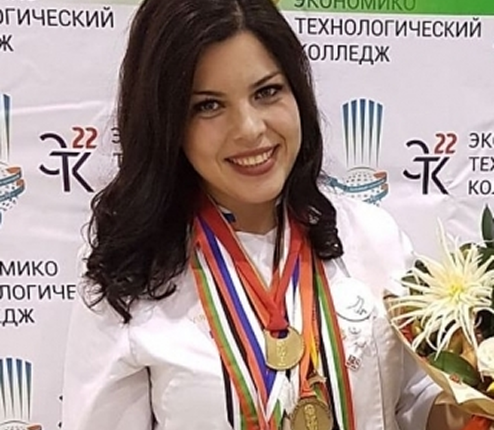 Олеся ЮРОВА